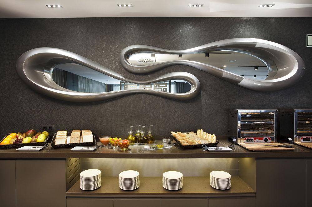 Ac Hotel Atocha By Marriott Μαδρίτη Εξωτερικό φωτογραφία